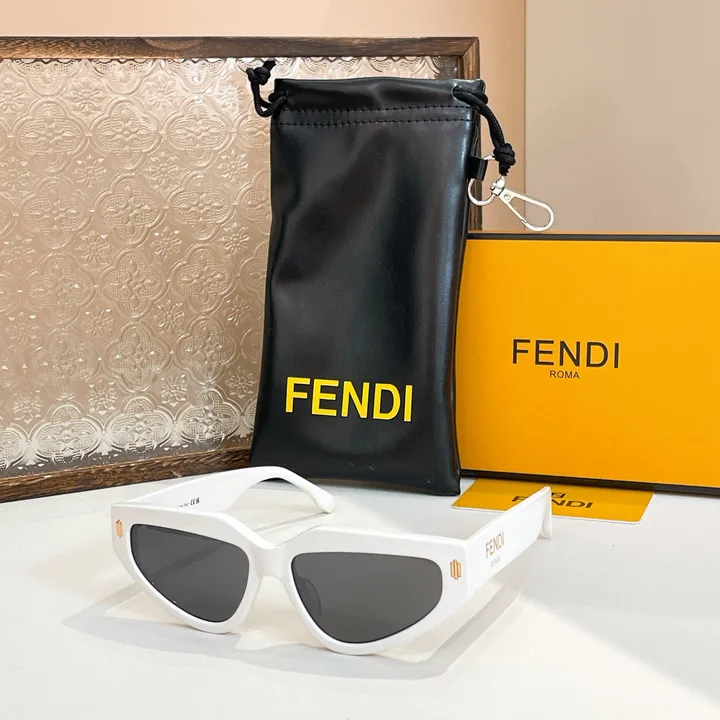 スーパーコピー フェンディ サングラス