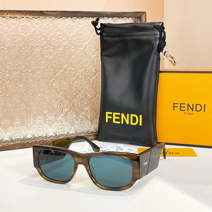 スーパーコピー フェンディ サングラス