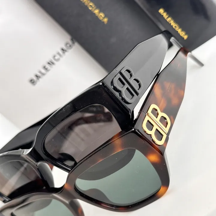 スーパーコピー バレンシアガ サングラス