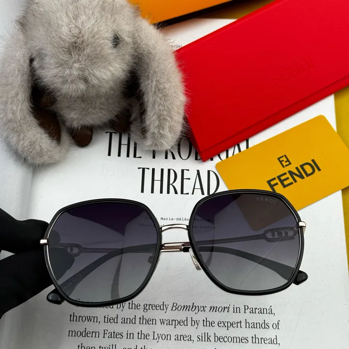 スーパーコピー フェンディ サングラス