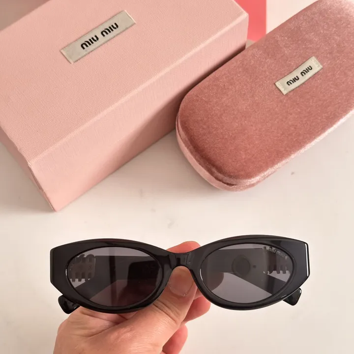 スーパーコピー ミュウミュウ サングラス