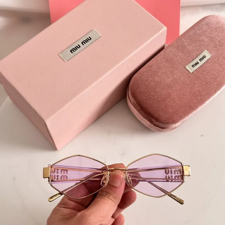 スーパーコピー ミュウミュウ サングラス