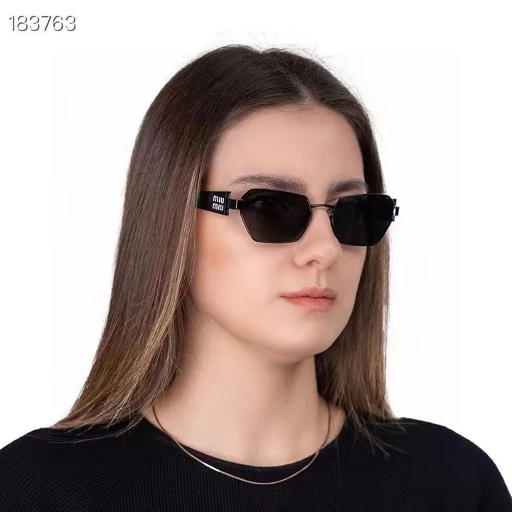 スーパーコピー ミュウミュウ サングラス