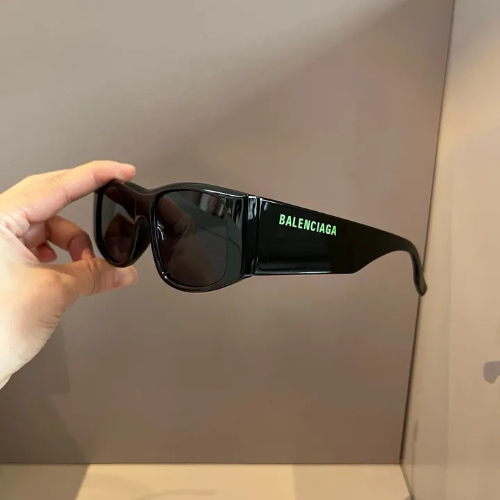 スーパーコピー バレンシアガ サングラス