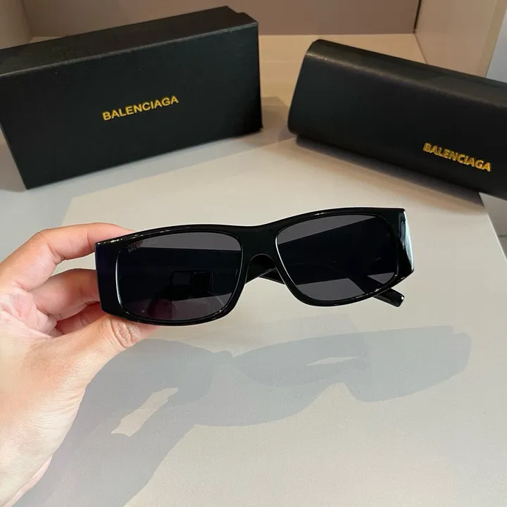 スーパーコピー バレンシアガ サングラス