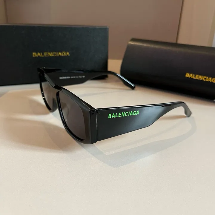 スーパーコピー バレンシアガ サングラス