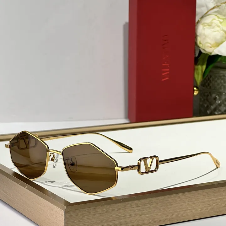 スーパーコピー ヴァレンティノ サングラス