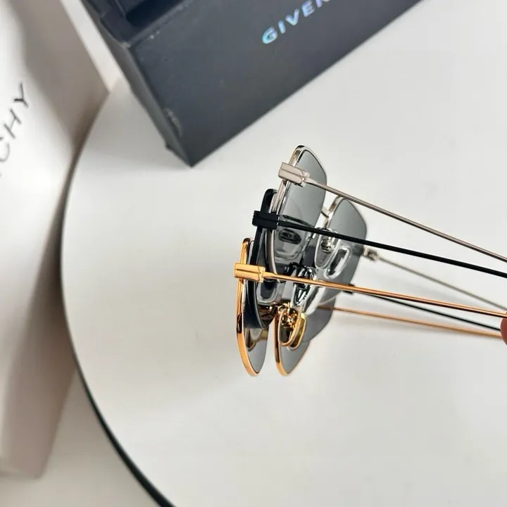 スーパーコピー ジバンシィ サングラス