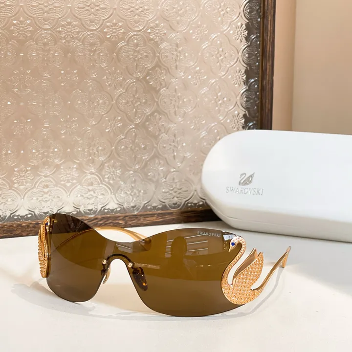 スーパーコピー スワロフスキー サングラス