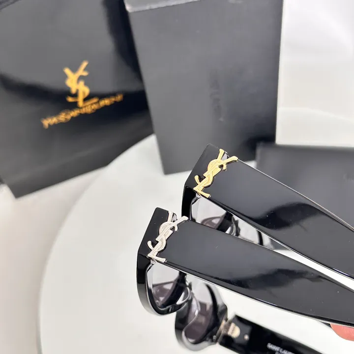 スーパーコピー イブサンローラン サングラス