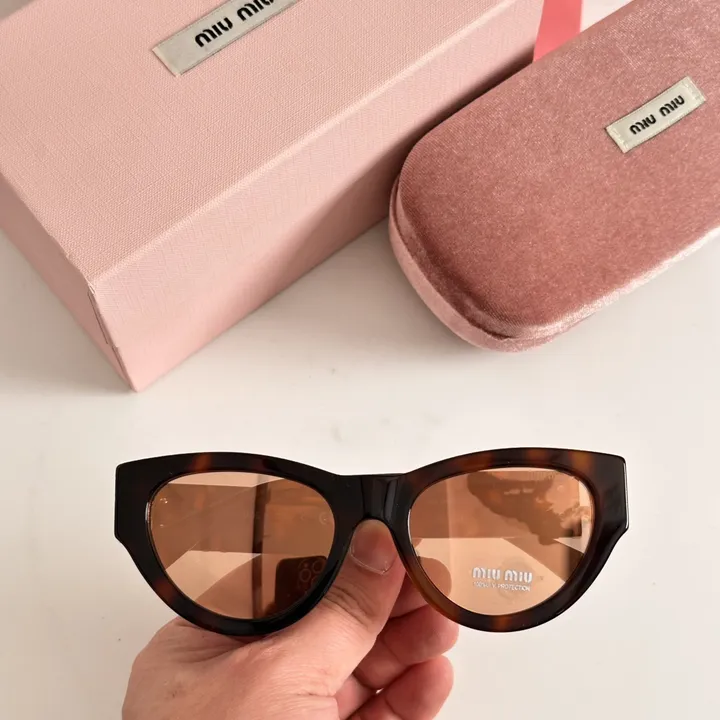 スーパーコピー ミュウミュウ サングラス