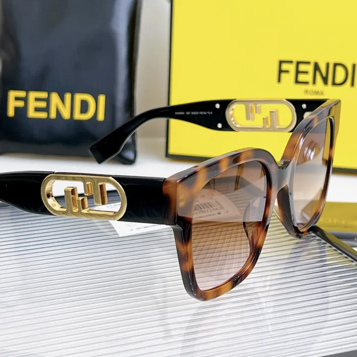 スーパーコピー フェンディ サングラス