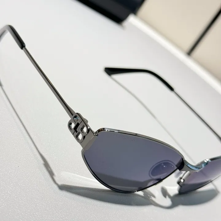 スーパーコピー バレンシアガ サングラス