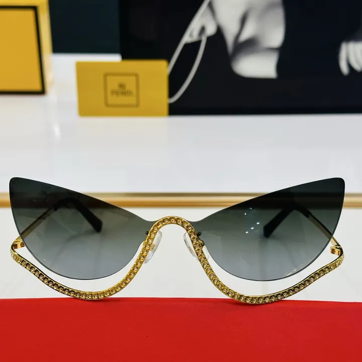 スーパーコピー フェンディ サングラス