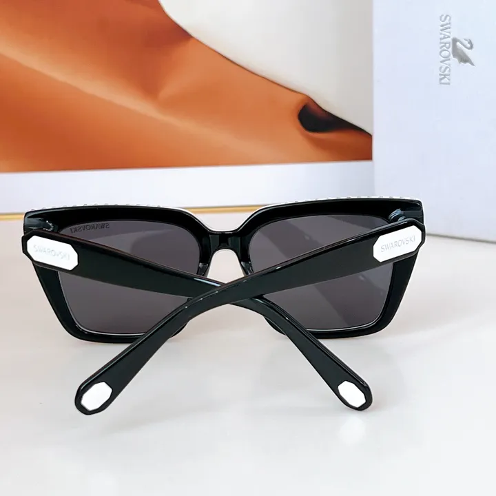 スーパーコピー スワロフスキー サングラス