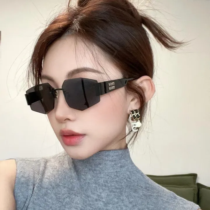 スーパーコピー ミュウミュウ サングラス