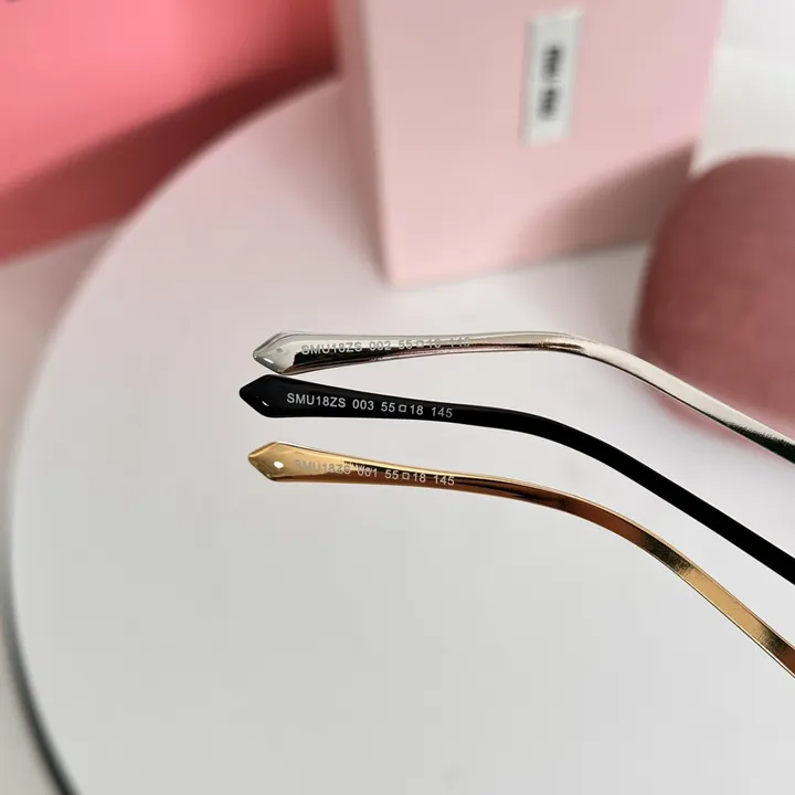 スーパーコピー ミュウミュウ サングラス