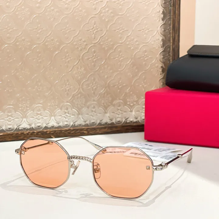 スーパーコピー ヴァレンティノ サングラス