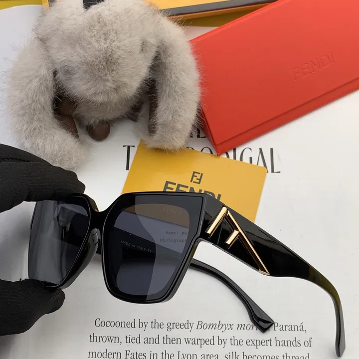 スーパーコピー フェンディ サングラス