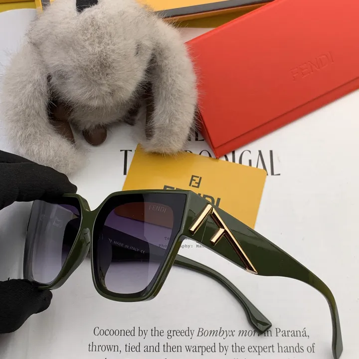 スーパーコピー フェンディ サングラス