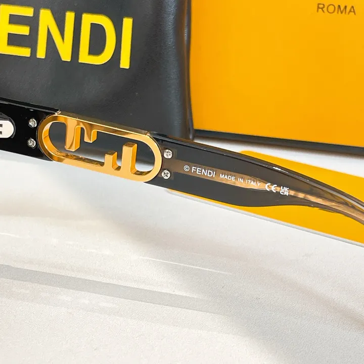 スーパーコピー フェンディ サングラス