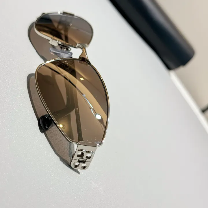 スーパーコピー バレンシアガ サングラス