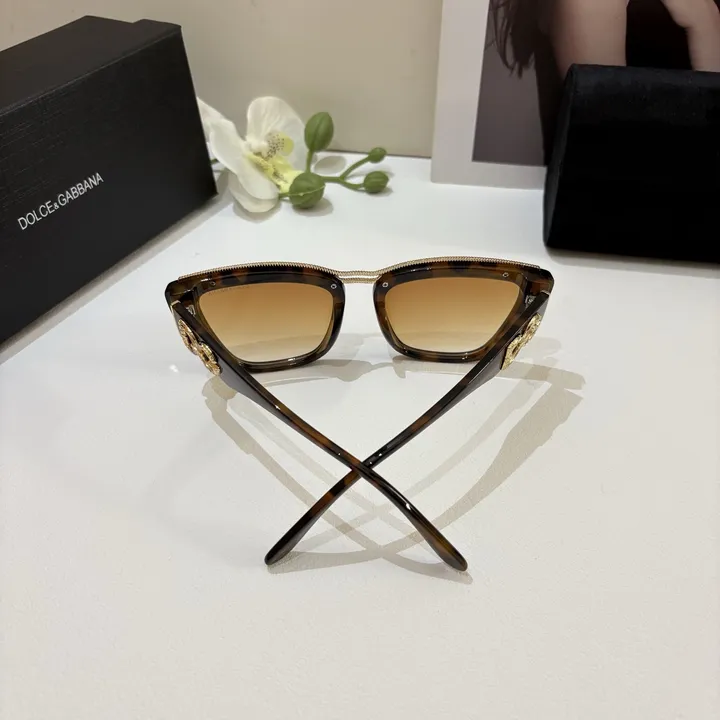 スーパーコピー ミュウミュウ サングラス