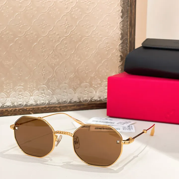 スーパーコピー ヴァレンティノ サングラス