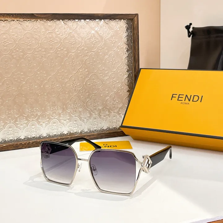 スーパーコピー フェンディ サングラス