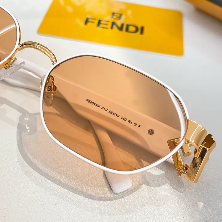 スーパーコピー フェンディ サングラス