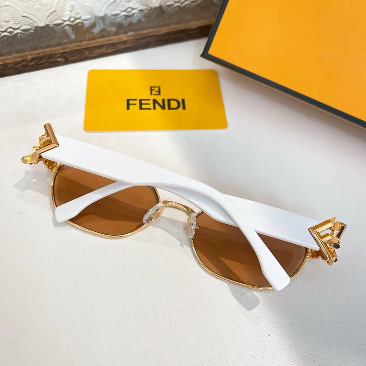 スーパーコピー フェンディ サングラス