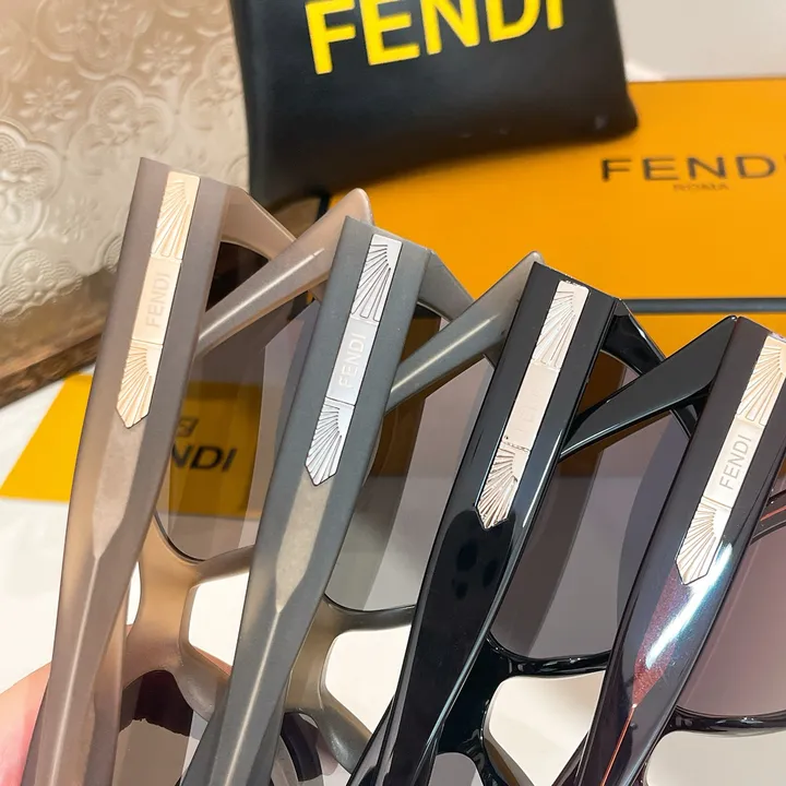 スーパーコピー フェンディ サングラス