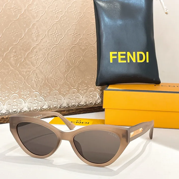 スーパーコピー フェンディ サングラス