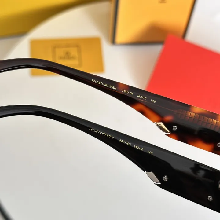 スーパーコピー フェンディ サングラス