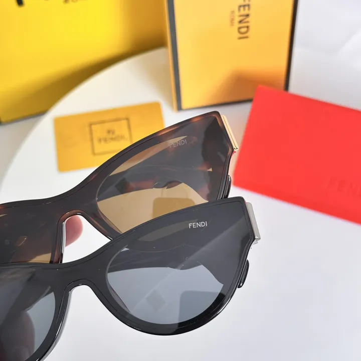 スーパーコピー フェンディ サングラス