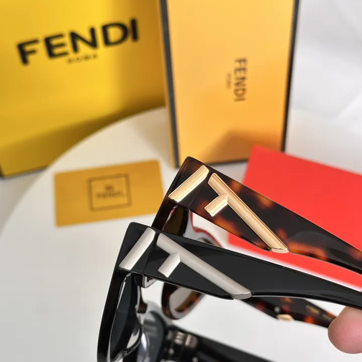 スーパーコピー フェンディ サングラス