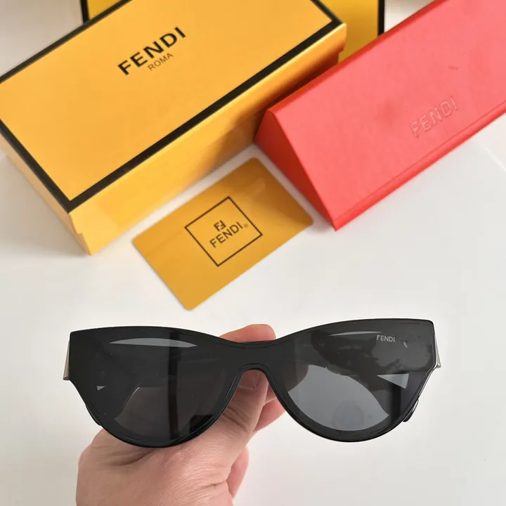 スーパーコピー フェンディ サングラス