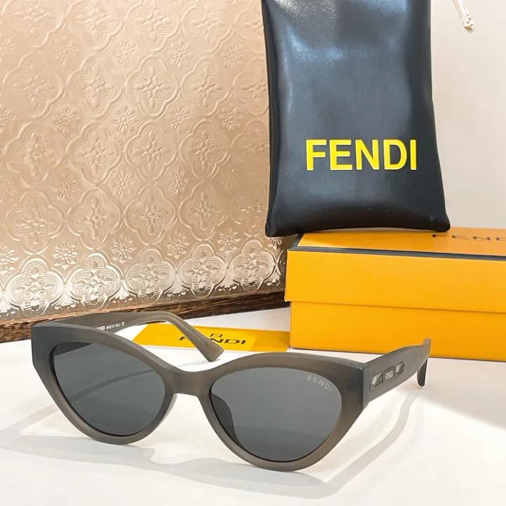 スーパーコピー フェンディ サングラス