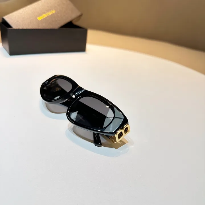 スーパーコピー バレンシアガ サングラス