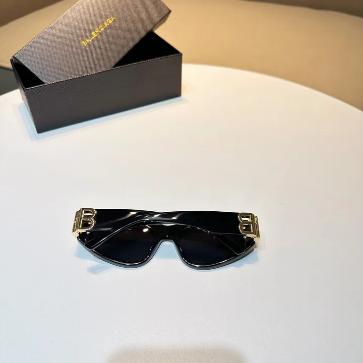 スーパーコピー バレンシアガ サングラス