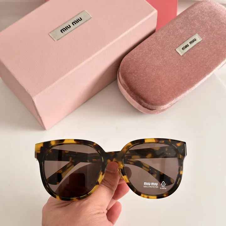 スーパーコピー ミュウミュウ サングラス