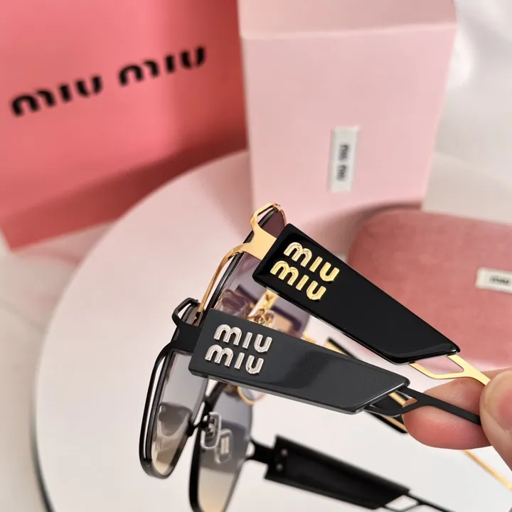 スーパーコピー ミュウミュウ サングラス