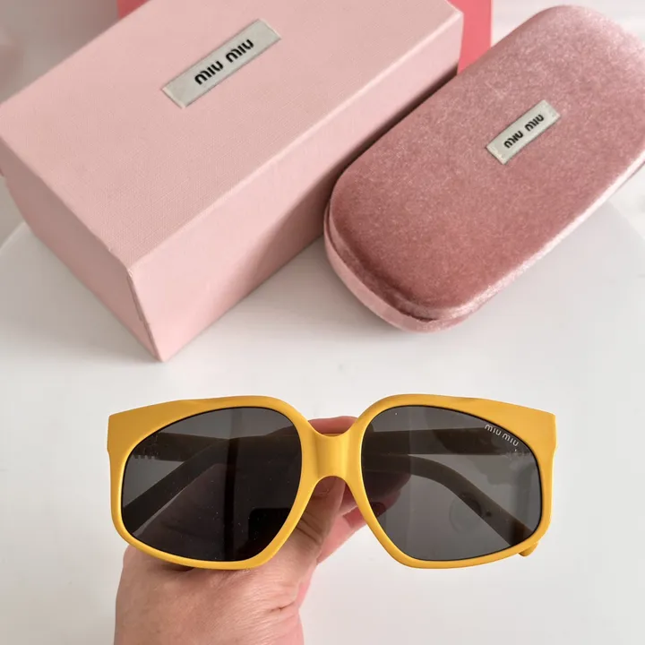 スーパーコピー ミュウミュウ サングラス