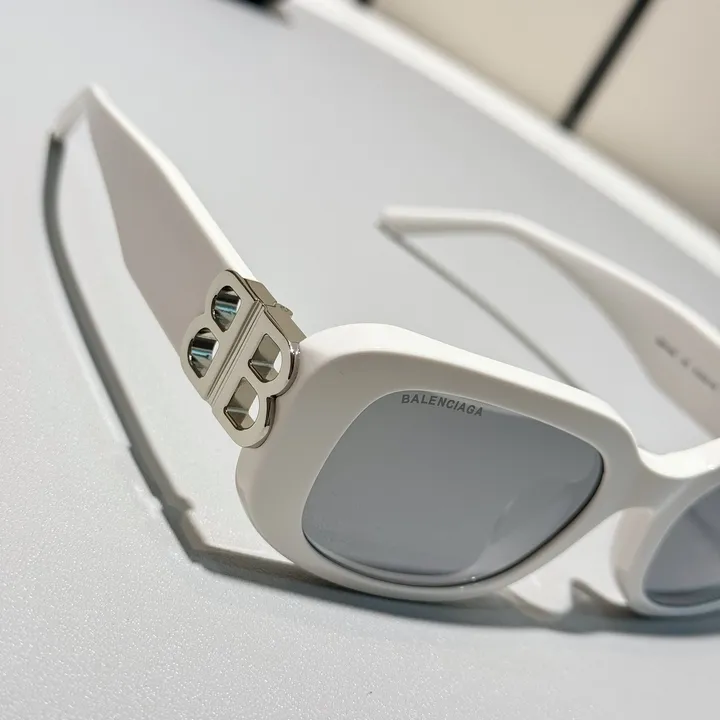 スーパーコピー バレンシアガ サングラス