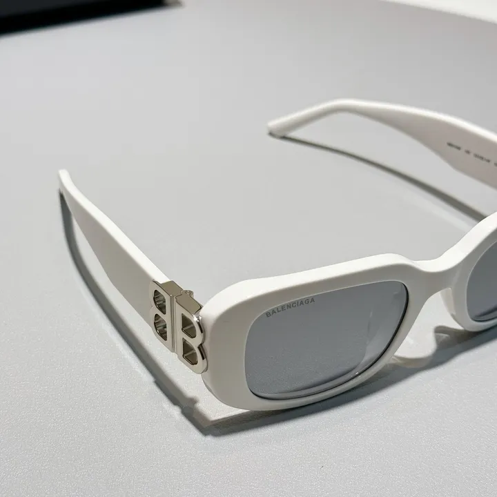 スーパーコピー バレンシアガ サングラス