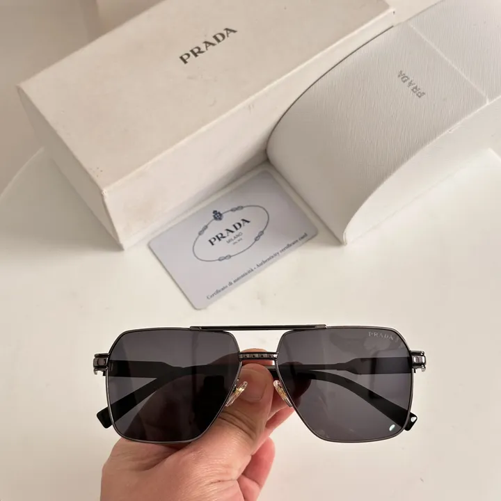 スーパーコピー プラダ サングラス