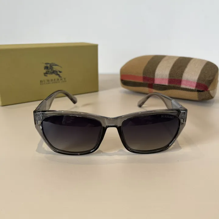 スーパーコピー バーバリー ス サングラス