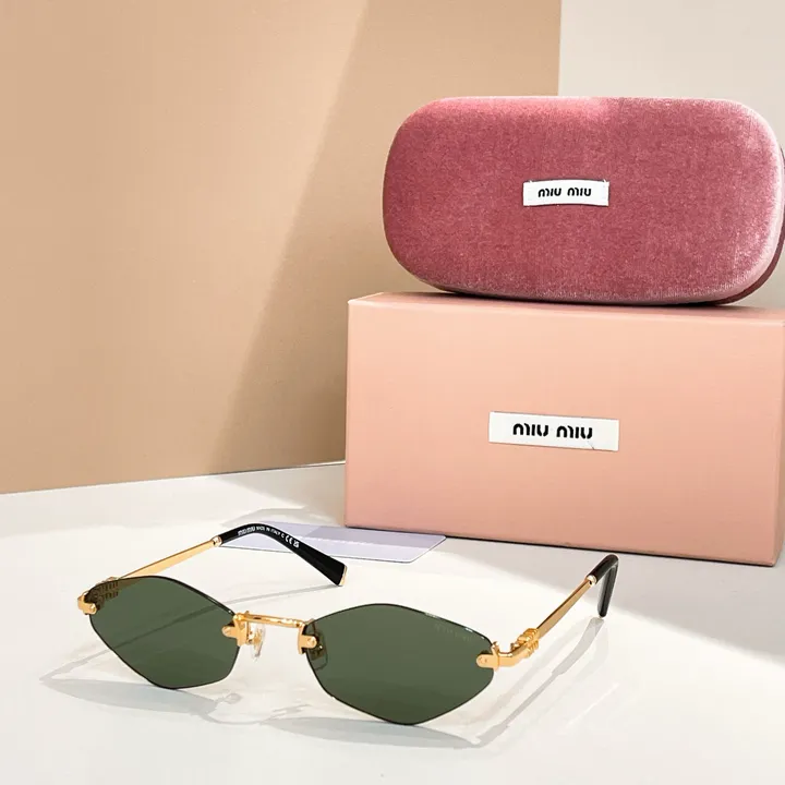 スーパーコピー ミュウミュウ サングラス