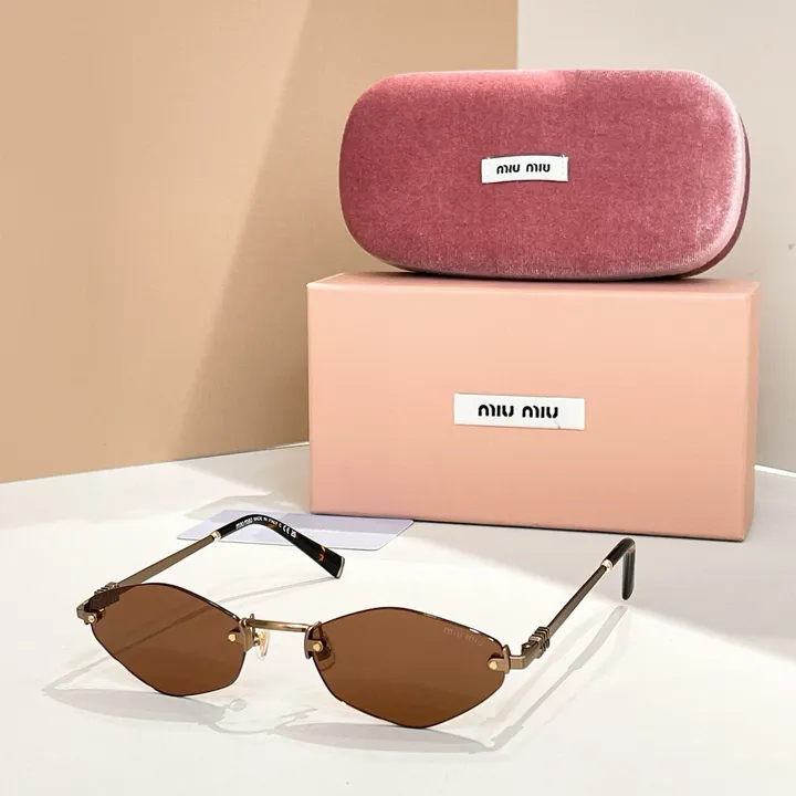 スーパーコピー ミュウミュウ サングラス
