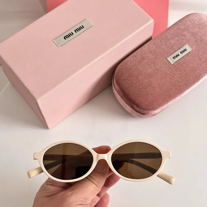 スーパーコピー ミュウミュウ サングラス